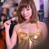 肩越しショットです