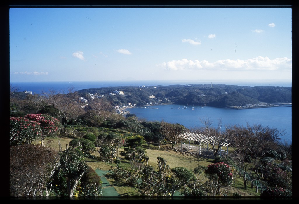 寝姿山から