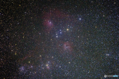望遠レンズによる勾玉星雲付近