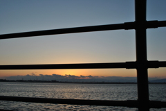 海、夕日。