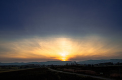 秋の終わり冬の始まり、美瑛の夕陽