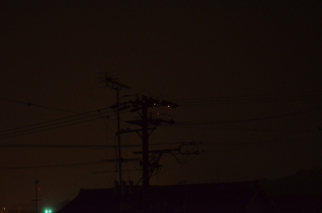 電線スパーク