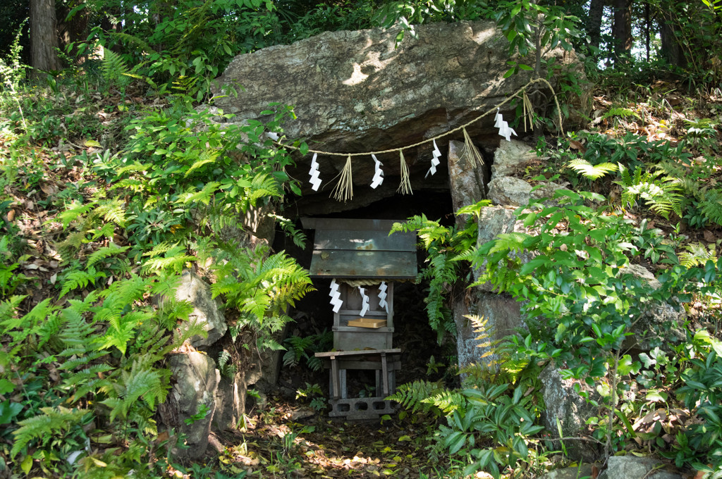 手力雄神社境内古墳（東）