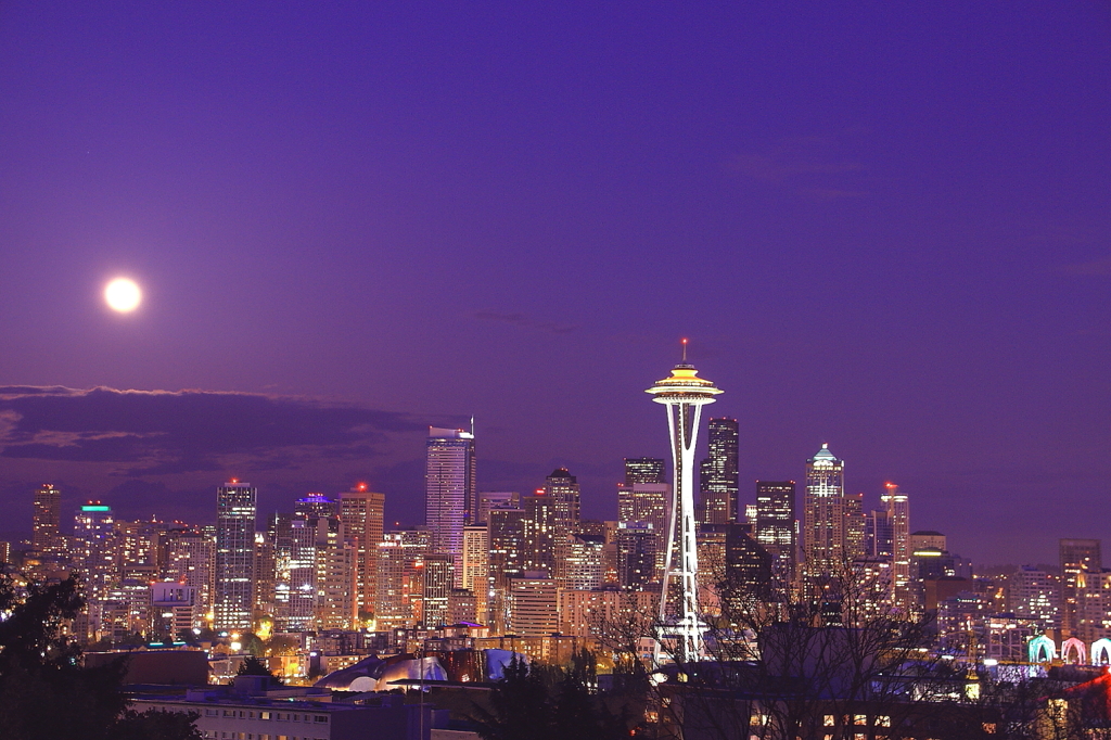 ダウンタウンシアトルの夜景＋SUPER MOON