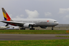 B777-200 ER Asiana 02