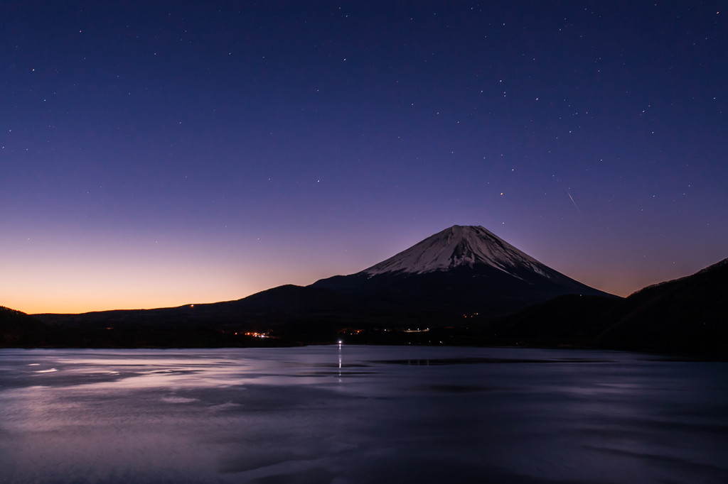 夜明けの流星