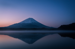 静かな時に染めて