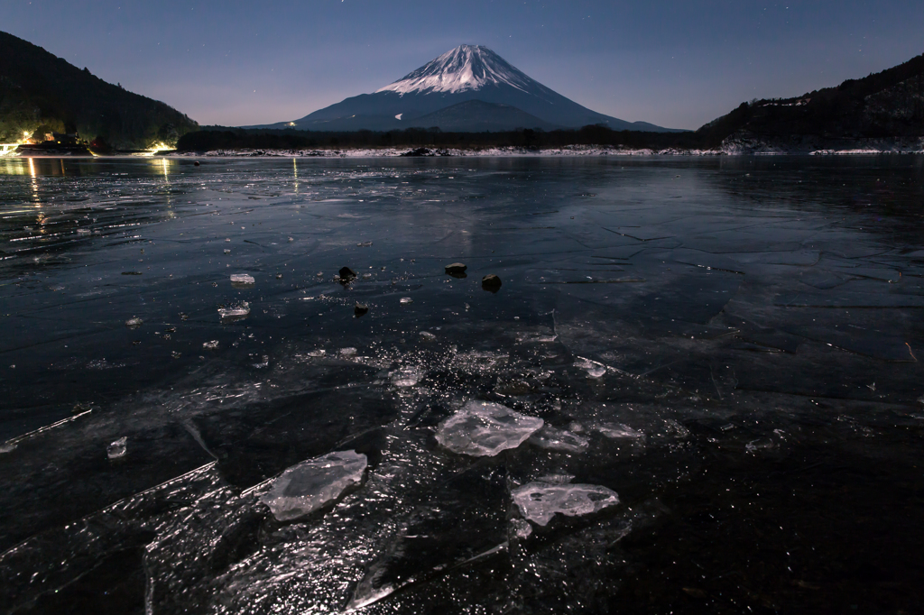 氷の冬景色