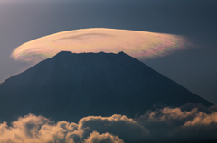 笠雲の彩り