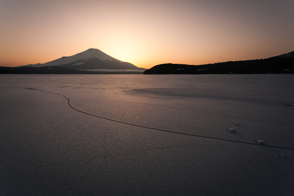 雪原の夕刻