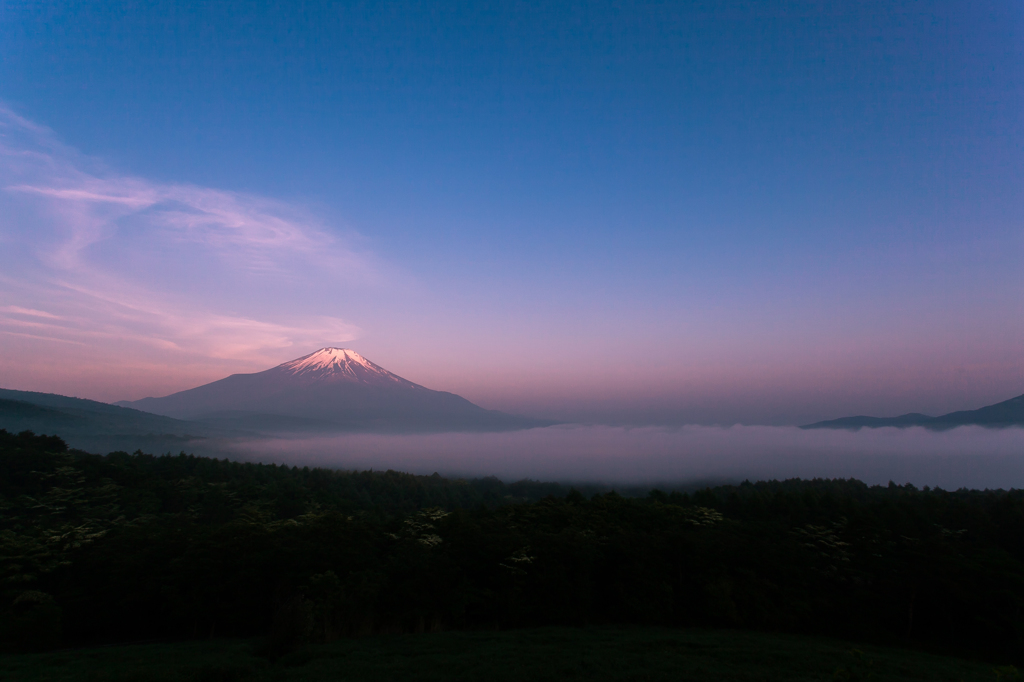 雲上の夜明け