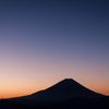 余情の夜明け