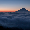 雲海に包まれ