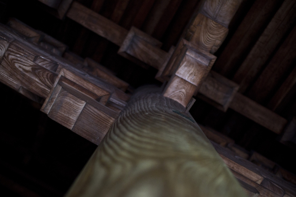 瑞龍寺 柱の造形