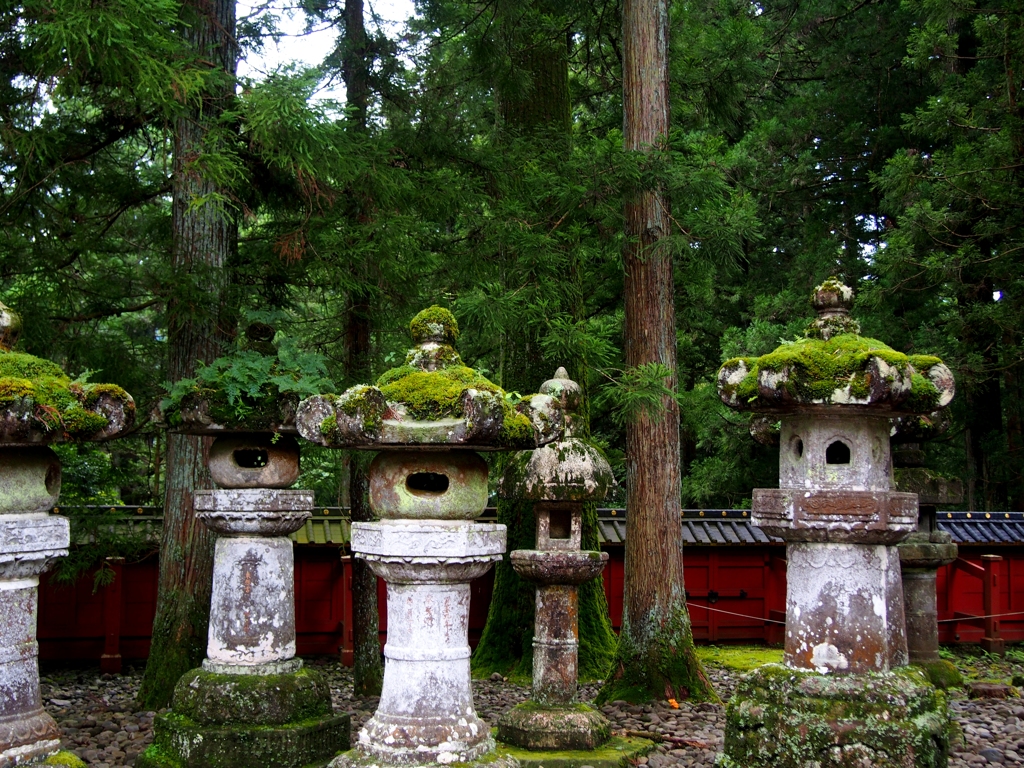 日光の灯篭