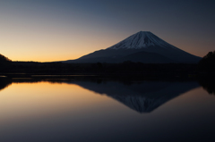 精進湖にて