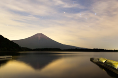 夜の富士山、田貫湖から