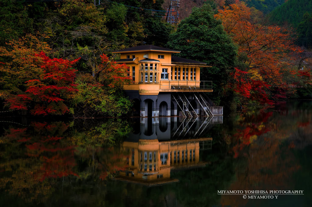 鎌北湖の紅葉その4 By 宮本よしひさ Id 写真共有サイト Photohito