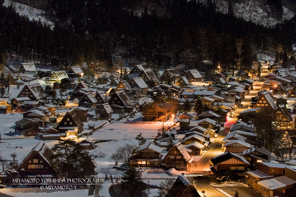 白川郷の夜