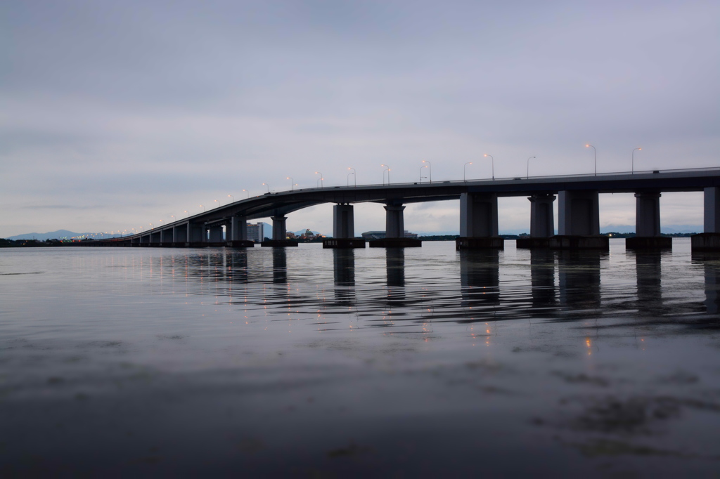 琵琶湖大橋