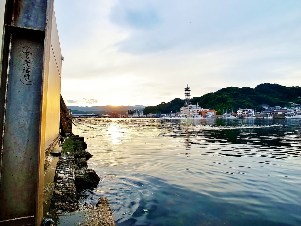 藤原埠頭の夕暮れ