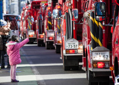 少女と消防車