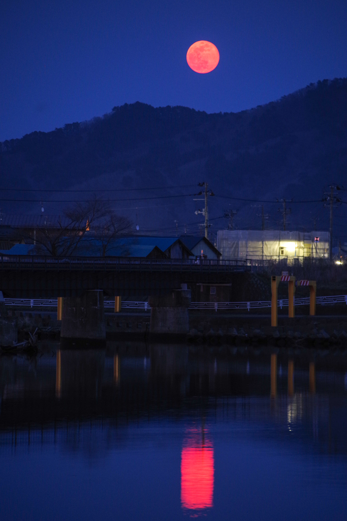満月の夕べ