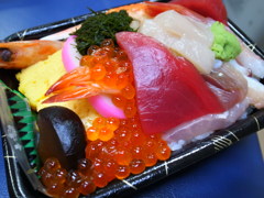 宮古の海鮮ちらし弁当