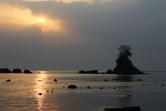 表　女岩