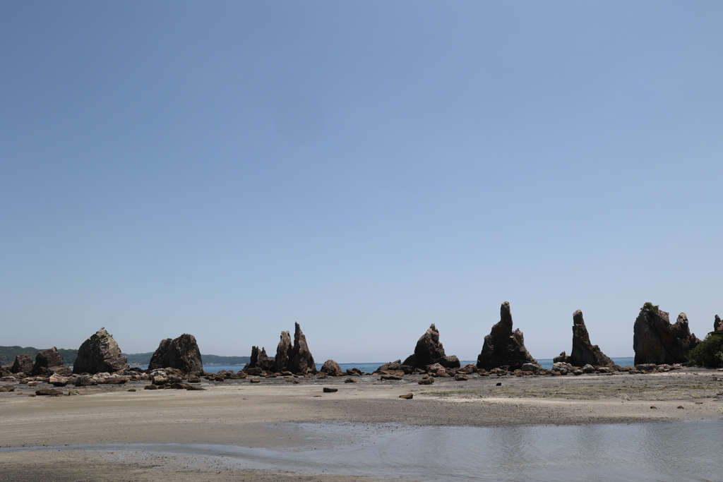 橋杭岩