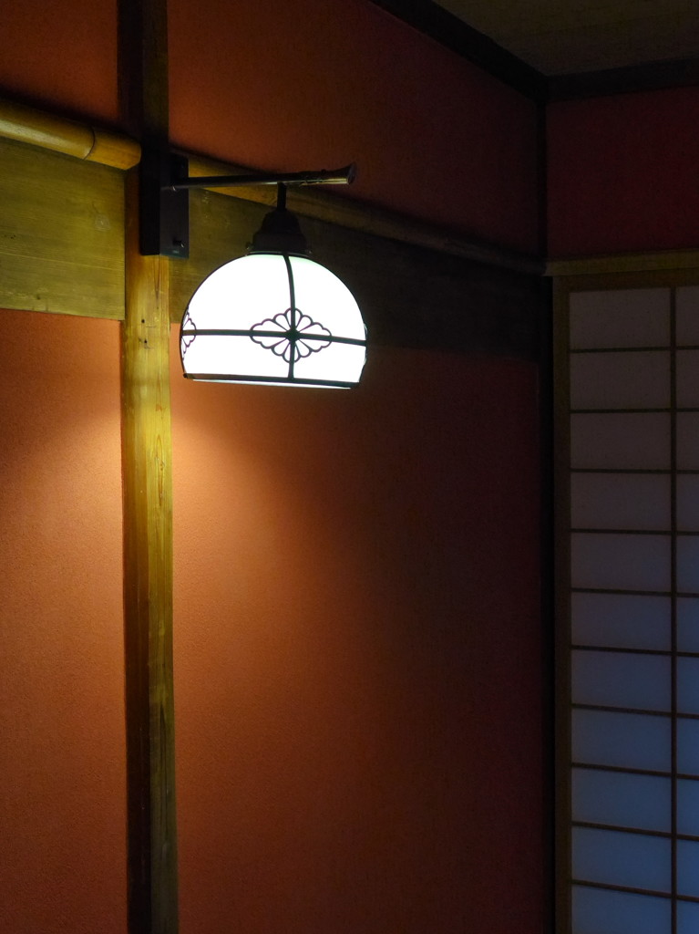 揚輝荘の明かり1