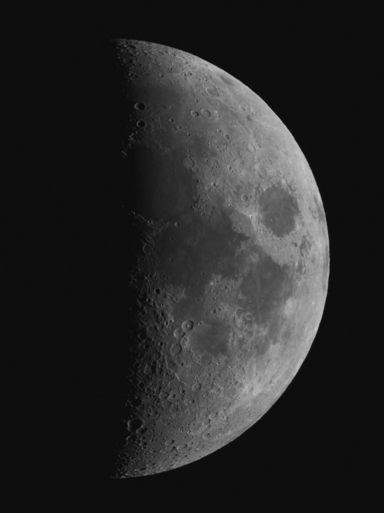 0425の月