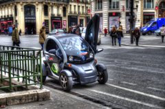 ガルウイングのコンパクトカー　HDR