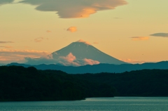 狭山湖からの富士山１