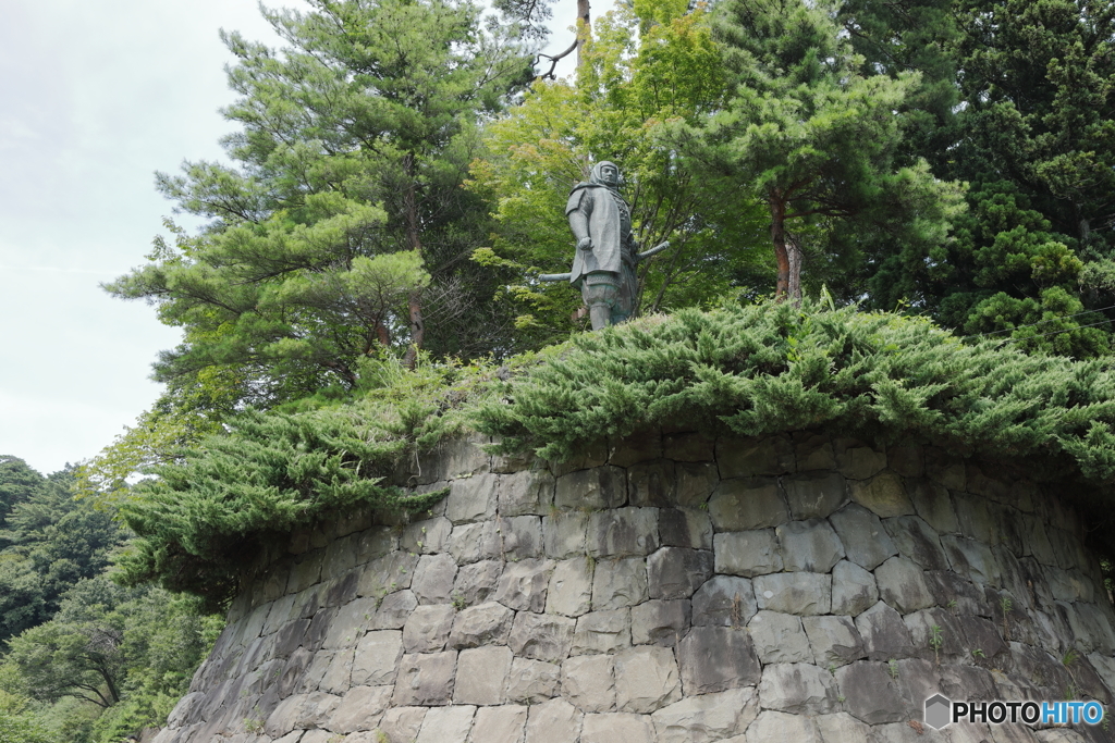 上杉謙信公銅像