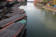 川