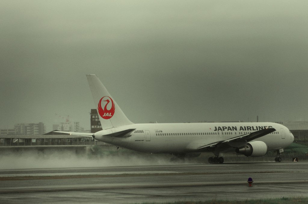 雨中。