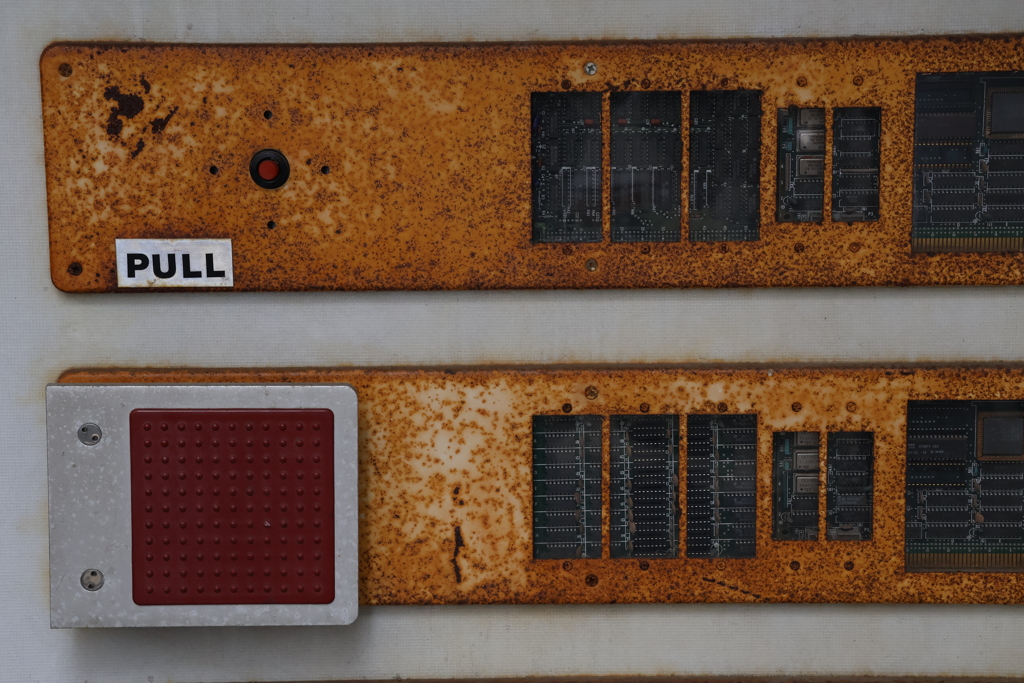 オブジェ的な機器