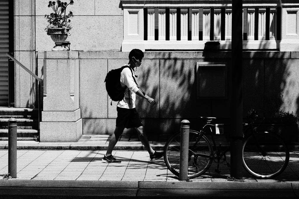 幸せは歩いてこない