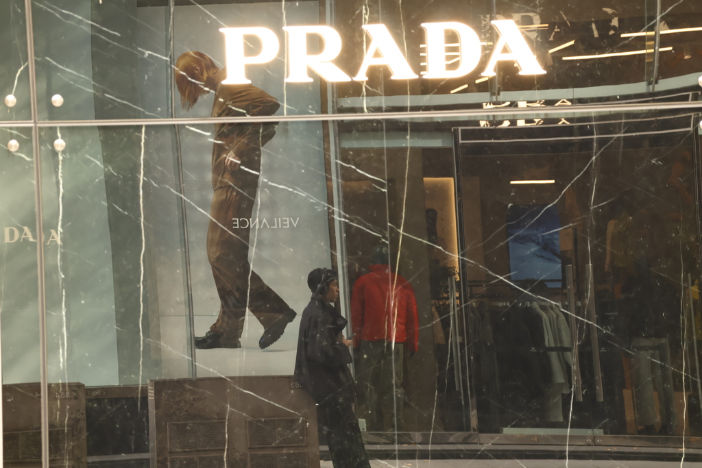 今日も風さへ吹きすぎる