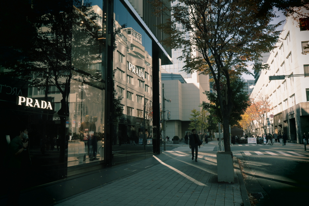 ユトリロの巴里に憧れて（元画像）