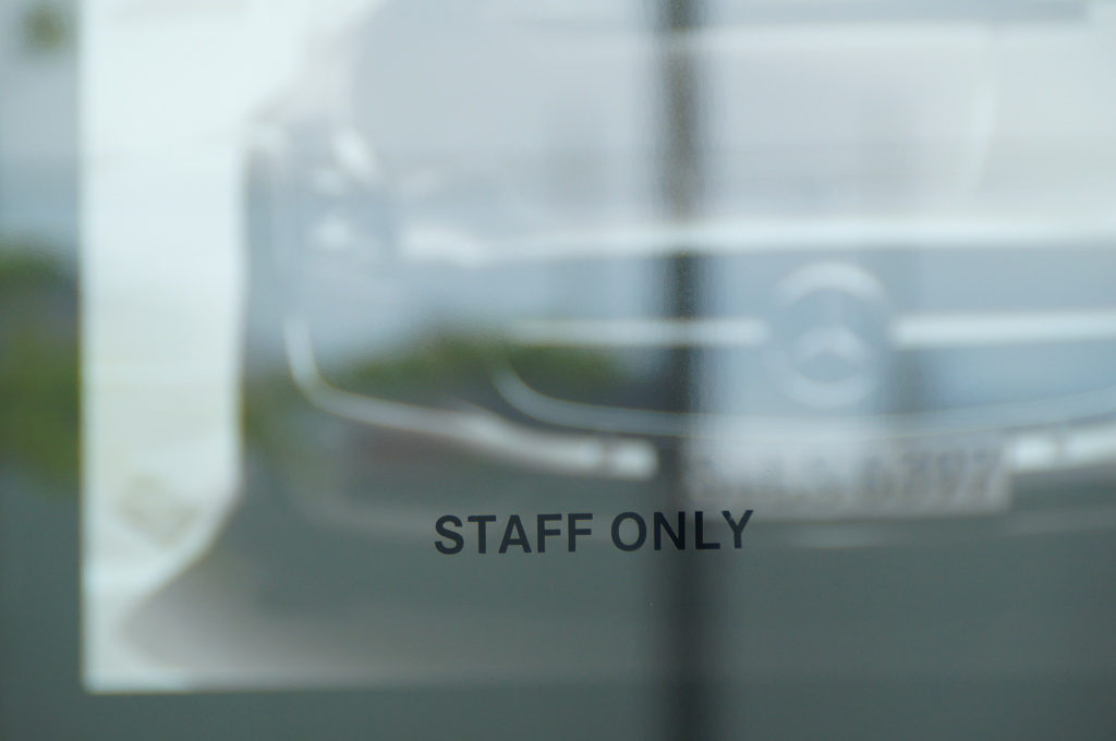 ショーの向こう側