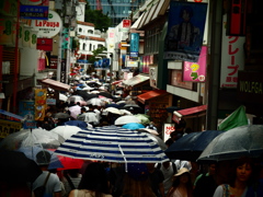 雨の日の竹下通り