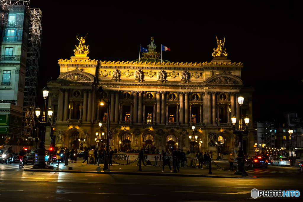 La nuit à Paris est tardive♪