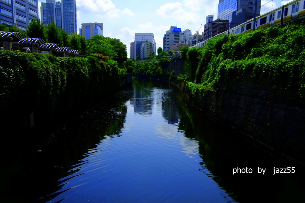 神田川朝景　　