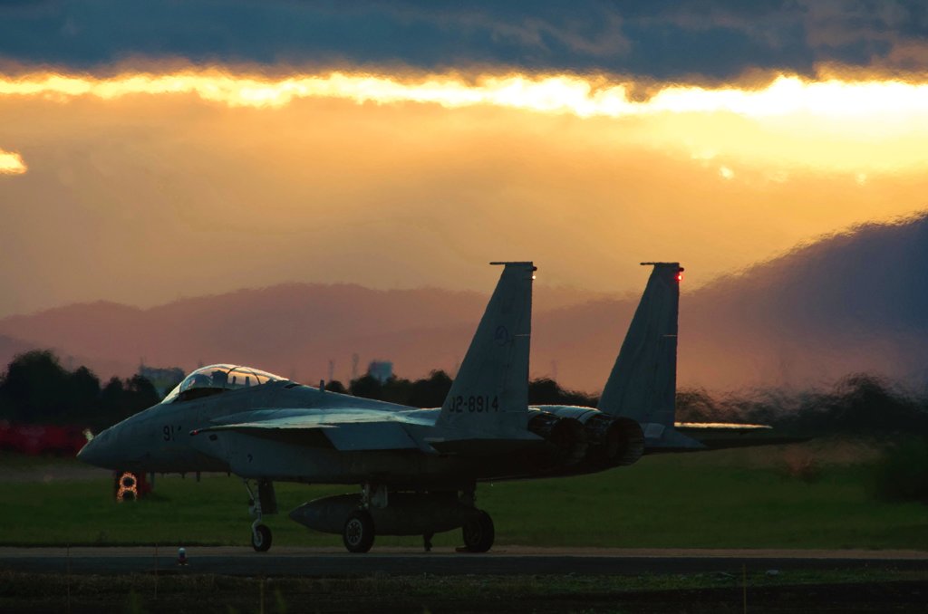 夕映え戦闘機　Ⅰ