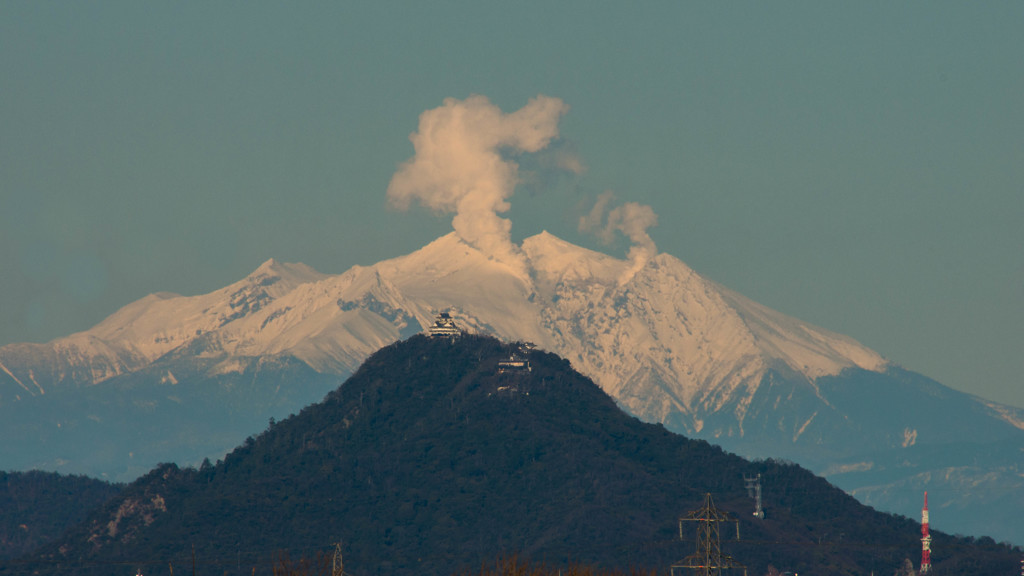 モクモクと御嶽山　2