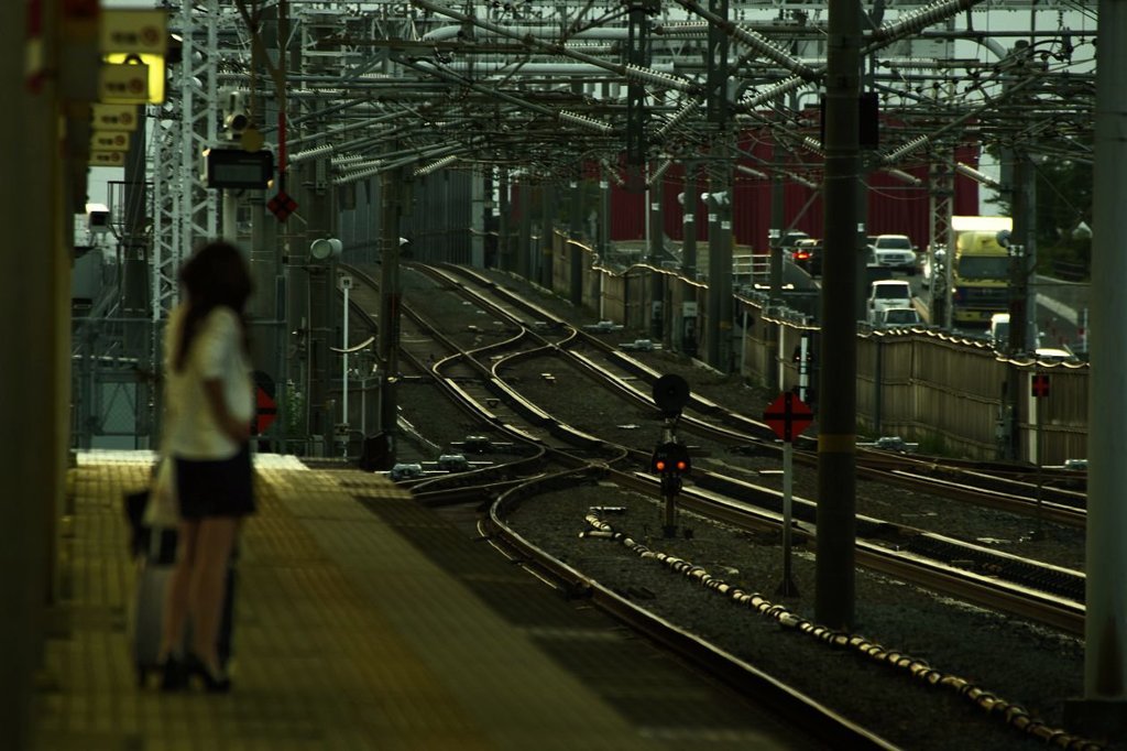 プラットホーム