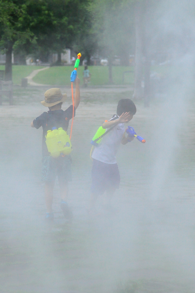 ミストシャワーで遊ぶ❣１