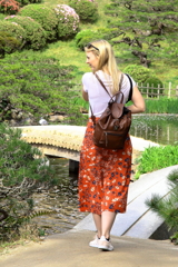 振り向かないで！